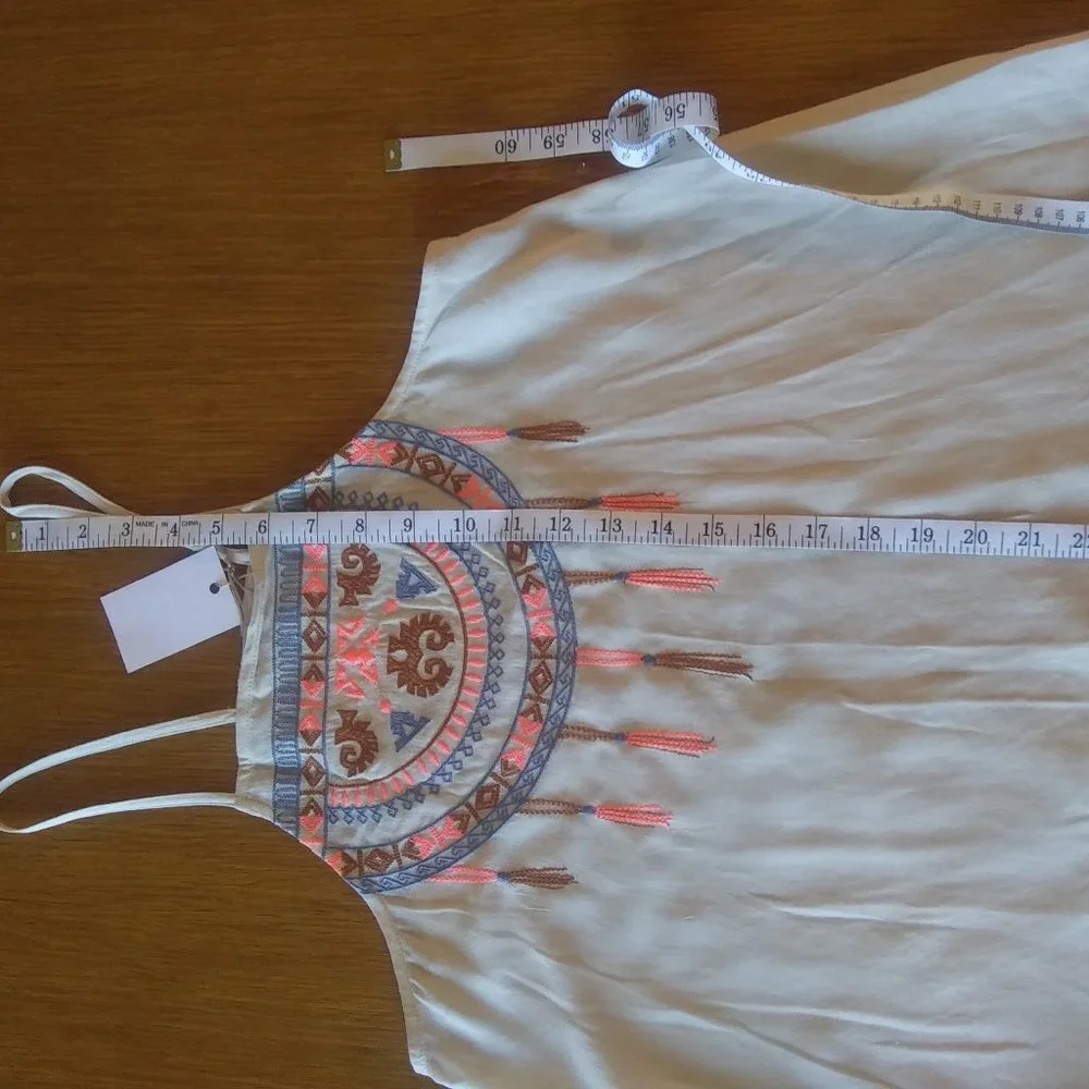 Flying Tomato | Embroidered Dreamcatcher on Cream Cami | S | New